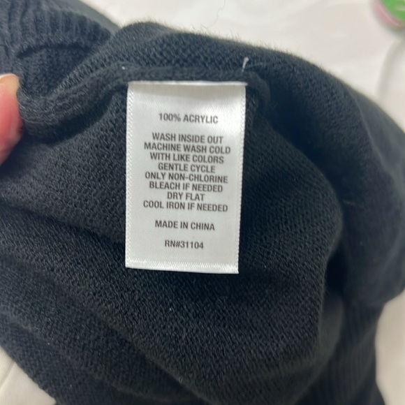 True Craft, Women’s Black 100% Acrylic sweater Joggers, 10”rise, 28”Inseam, Sz M - Picture 9 of 11